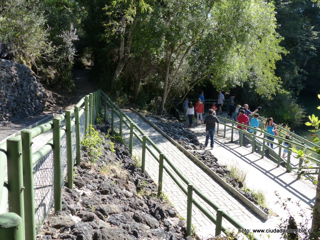 Sendero accesible Laguna Verde