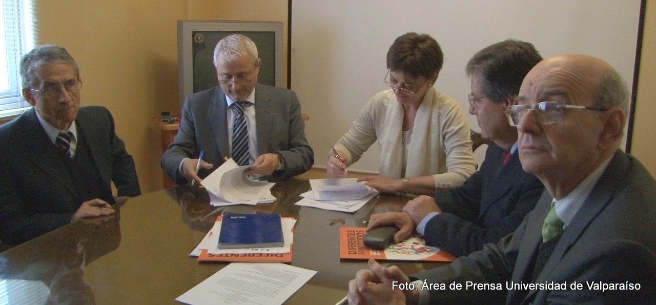 Firma convenio entre consejo de rectores universidades de Valparaiso y Ciudad Accesible