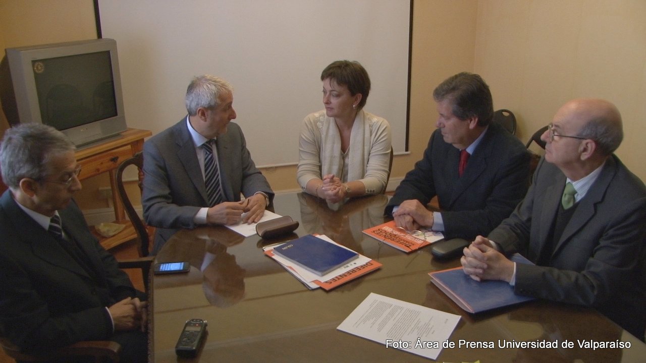 Firma convenio entre consejo de rectores universidades de Valparaiso y Ciudad Accesible