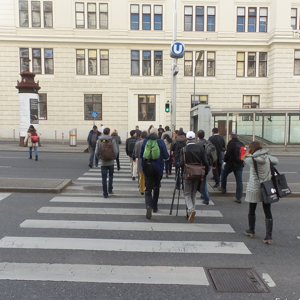 Amplios espacios para caminar y disfrutar de la ciudad