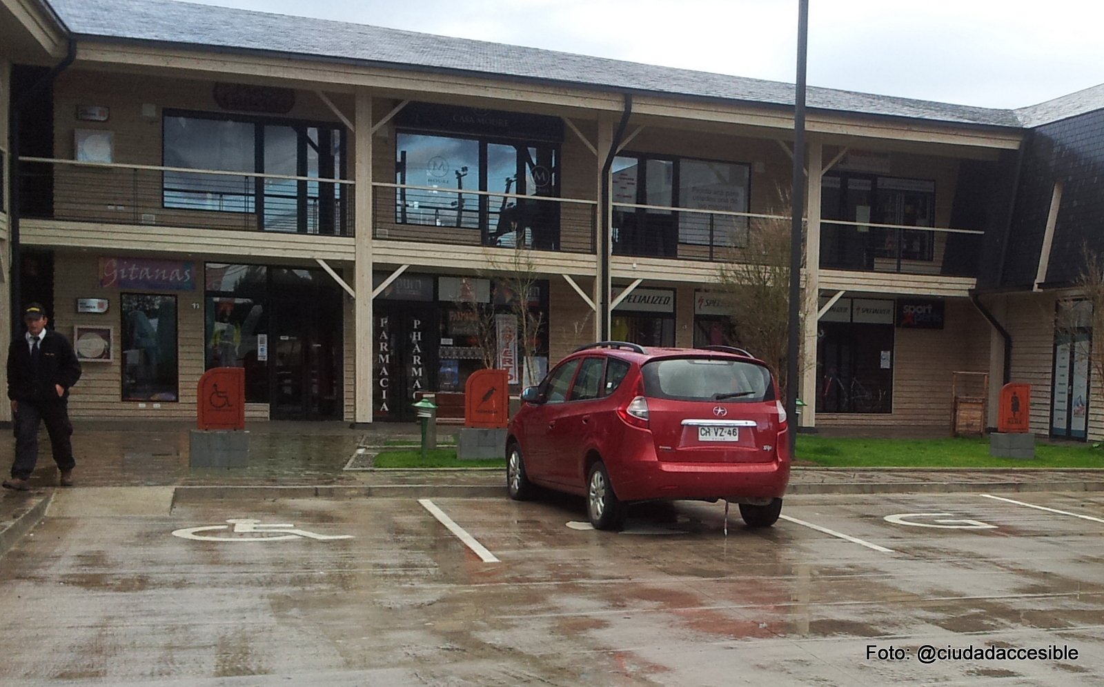 estacionamientos centro comercial doña ema