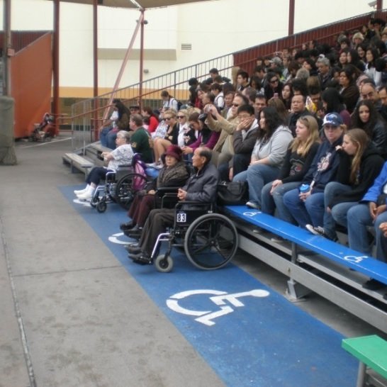 Ejemplo de evento donde se reservan espacios para PcD y acompañantes