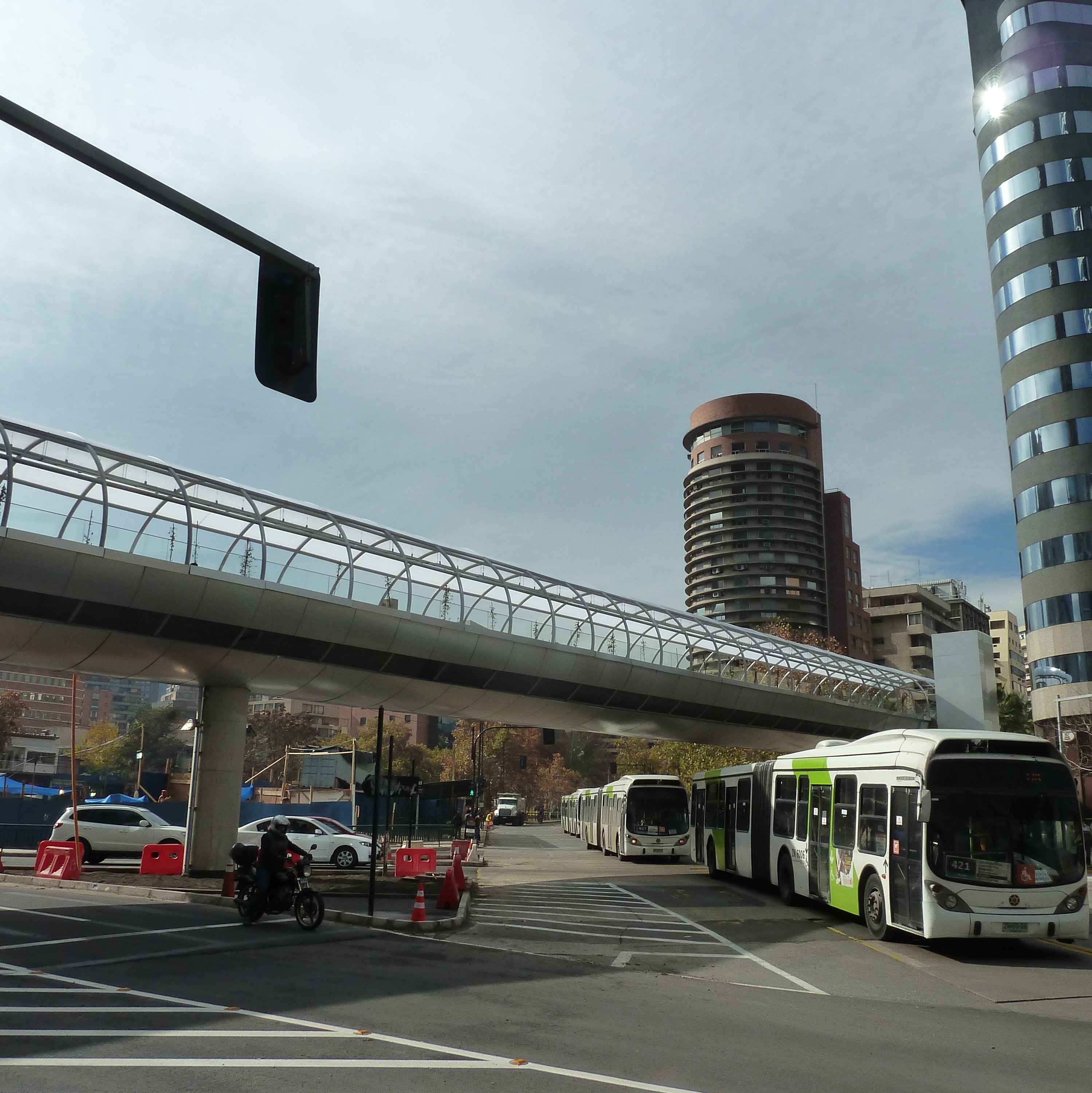 pasarela peatonal costanera center