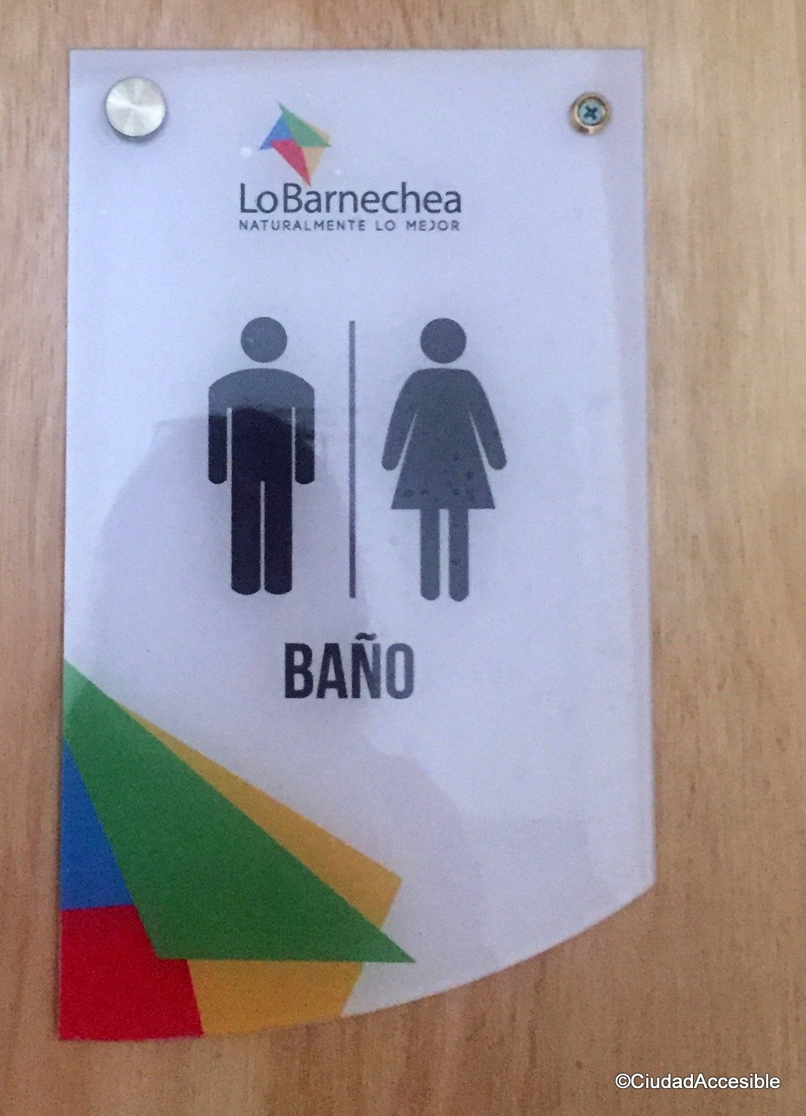 Señalización baño sin opción de baño accesible