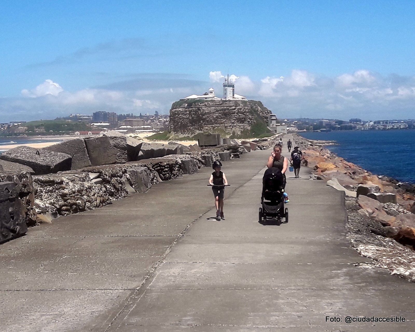 Sendero peatonal en Playa New Castle