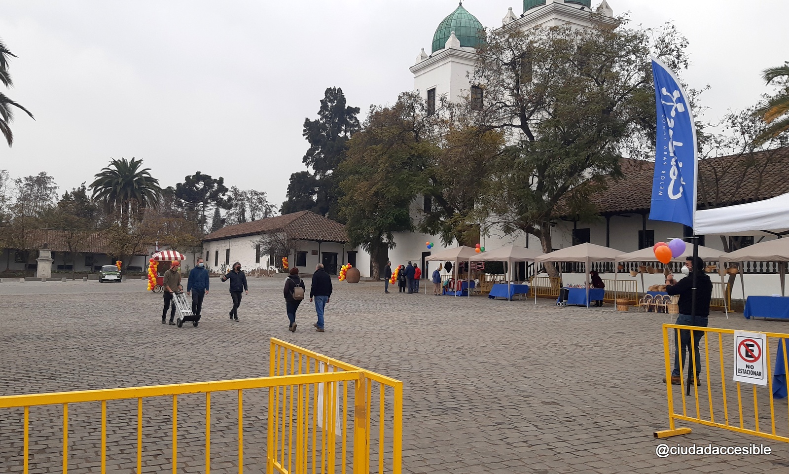 vista a la explanada del parque